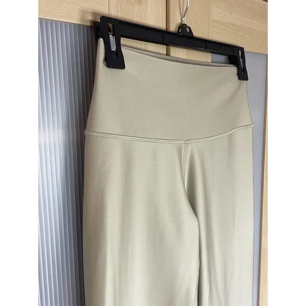 Alo Yoga Airbrush Leggings Sz M High Waist Running Pilates Sporty Workout Beige